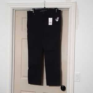 NWT Gloria Vanderbilt Gray Sadie slim pants